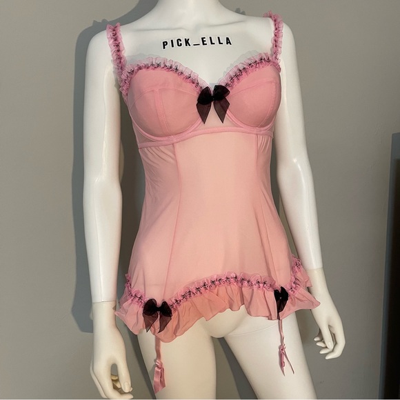 34D Vs Victoria’s Secret Sexy Little things Garter lingerie Slip top Pink ruffle - Picture 4 of 12